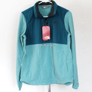 NWT The North Face Soft Sweatshirt | Cozy & Warm for Outdoor & Casual Wear